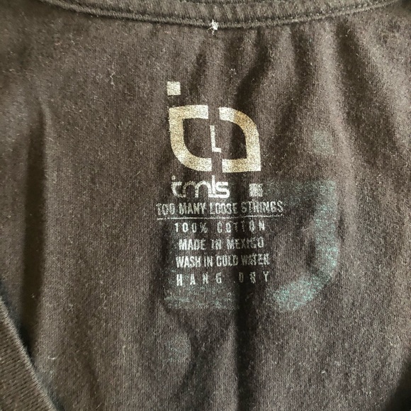 ⭐️ 4/$10 T-shirt - Picture 5 of 5